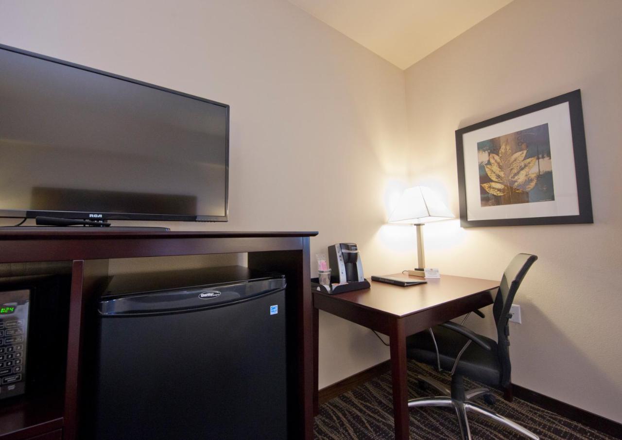 Cobblestone Inn & Suites - Boone Екстер'єр фото